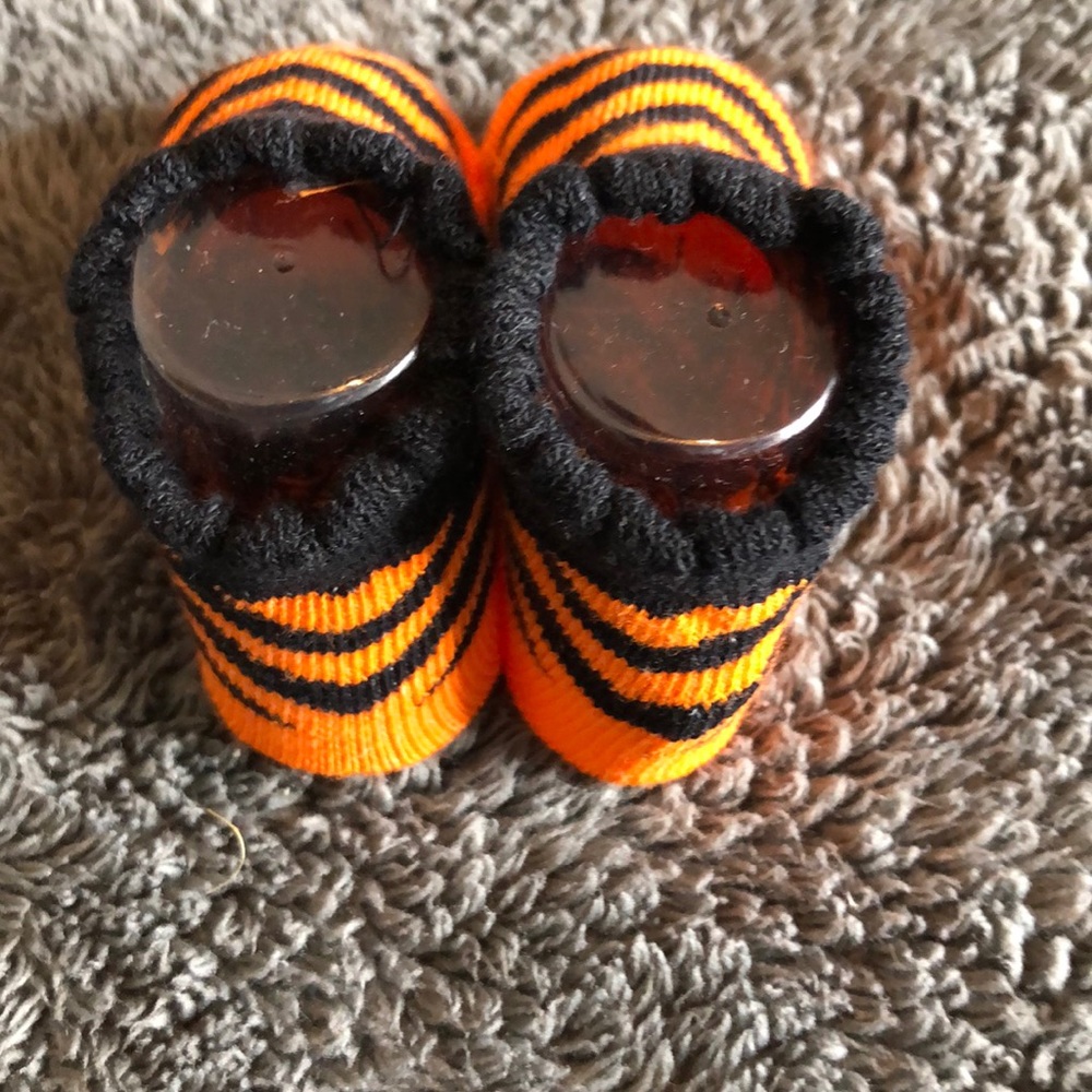 Infant booties - Picture 6 of 7